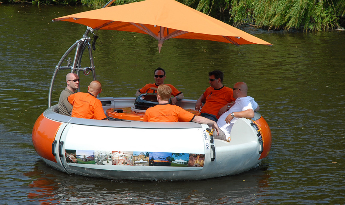 BbqDonut in Limburg mieten und auf der Lahn fahren